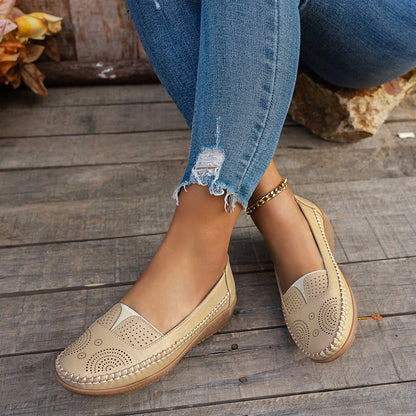 Women's Orthopedic Leather Shoes – Lightweight, Breathable & Anti-Slip Casual Flats for Spring & Autumn