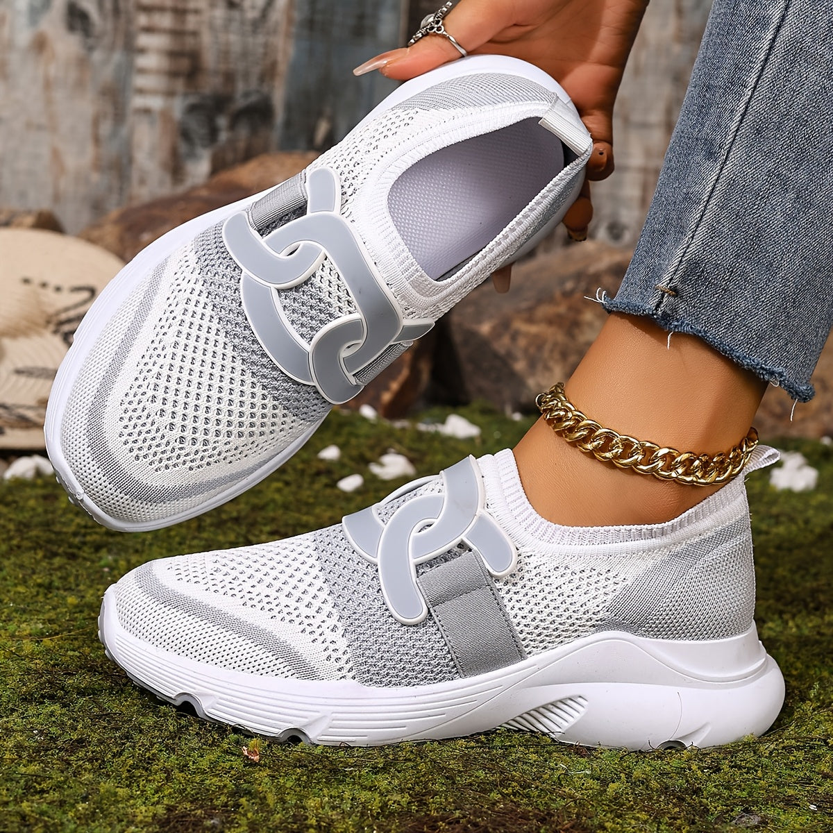 Women's athletic shoes with thick, breathable, and comfortable soles.