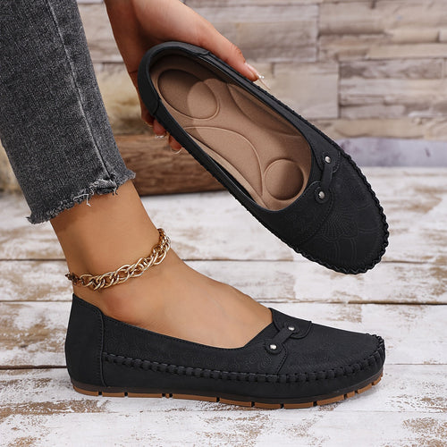 These women's slip-on shoes are lightweight, comfortable, and soft.